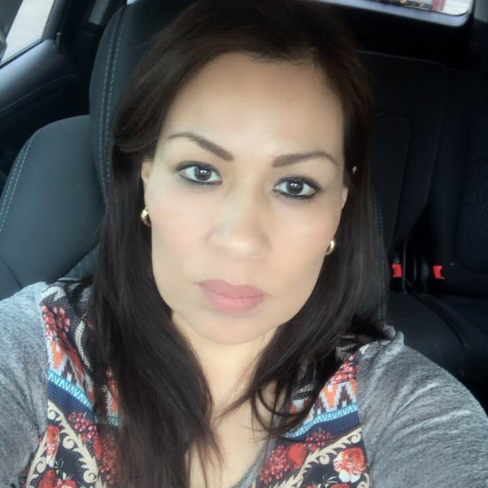 Meet your Posher, Amalia